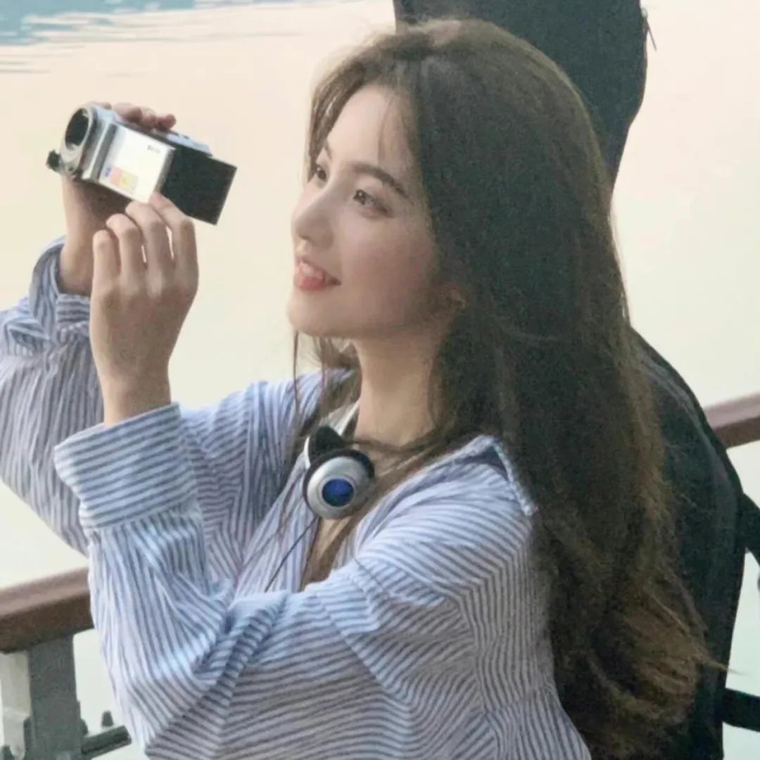 百变小姬子